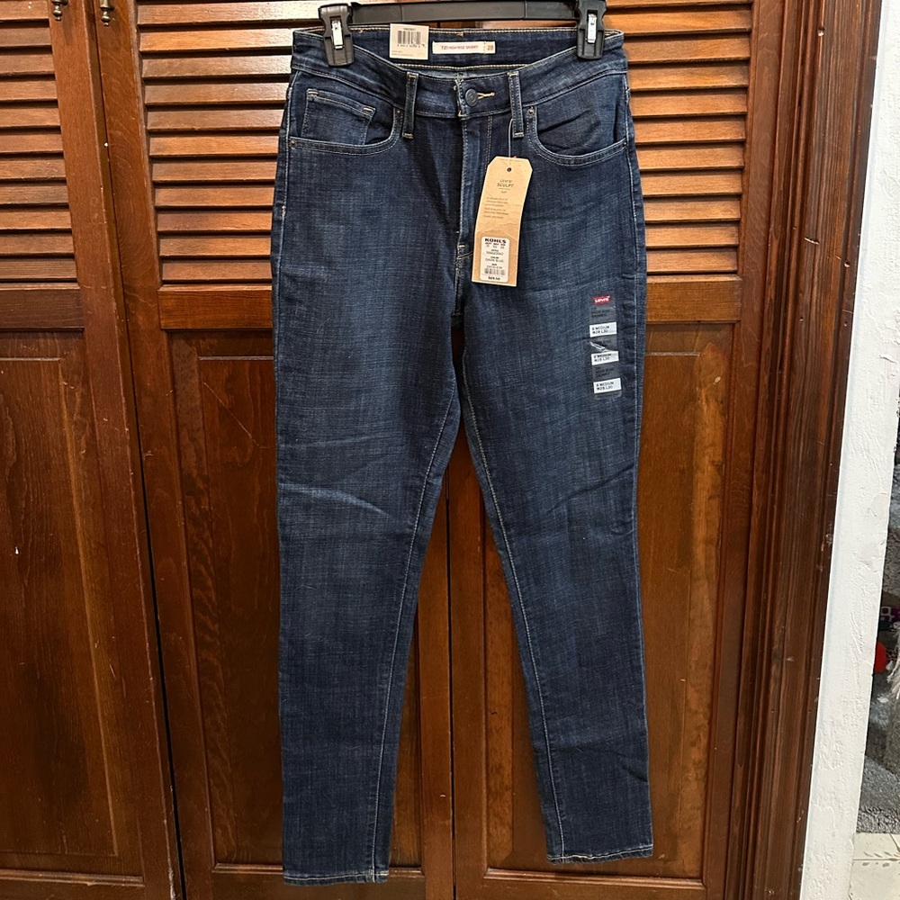 LEVI’S SKINNY JEANS